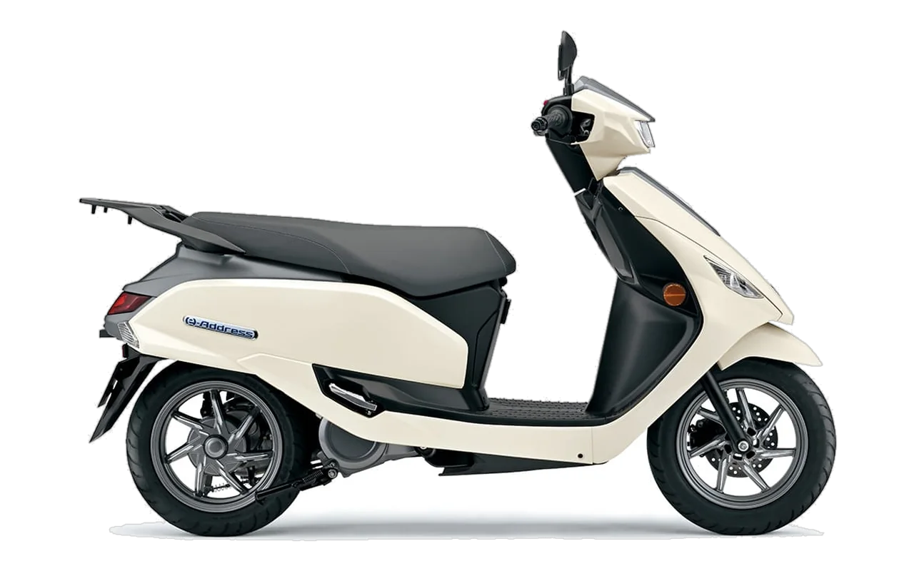 Suzuki e-Address, coloris Pearl Grace White / Metallic Mat Fibroin Gray